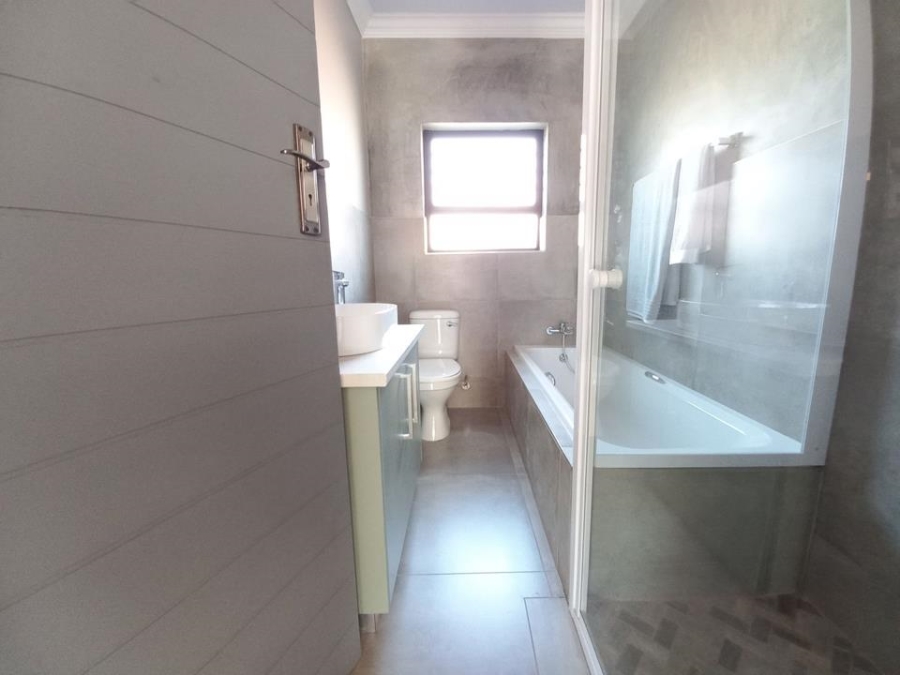 2 Bedroom Property for Sale in Die Bult Western Cape